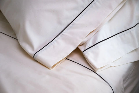 100% Cotton Bed Sheet Set with Piping – USA-Made Luxury Sheets | Crisp, Cool, & Elegant Design American Blossom Linens  Bed Sheets