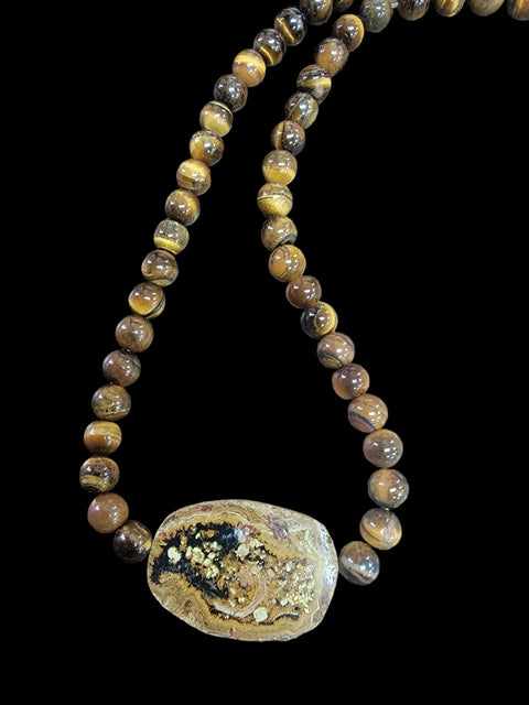 18 Inch Agate Pendant Necklace With Tiger Eye Gemstone Beads – Adjustable 21 Inch Chain | Made in USA Michelle Marie Boutique  Gemstone necklace