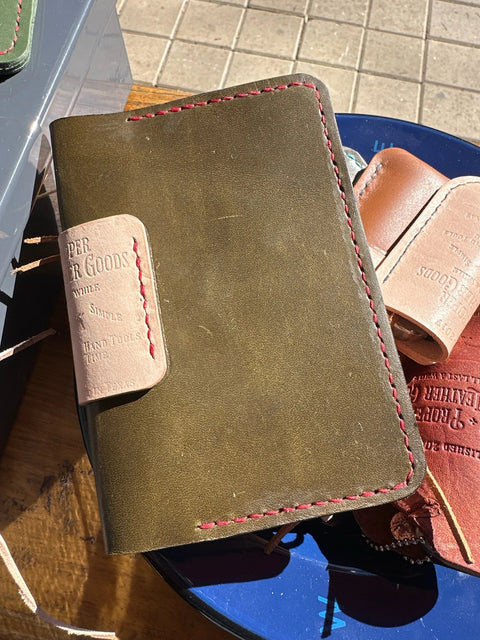 Olive Green Veg Tan Leather Field Notes Cover – Handmade in Texas Sully + Proper Supply 