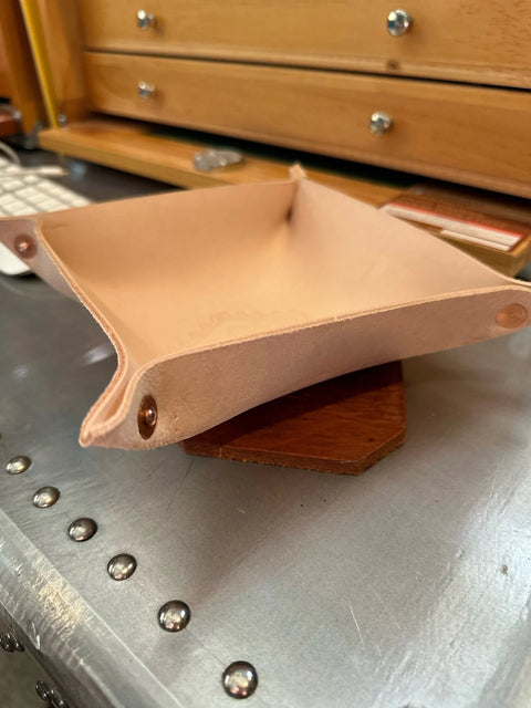 Handcrafted Leather Valet Tray – Custom Home Organizer | Made in USA Sully + Proper Supply 