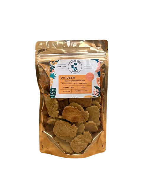 Dogtown Bakery’s Oh Deer treats come in a resealable gold pouch with cute animal shapes. These grain-free, meat-free, and soy-free dog snacks contain only natural ingredients and are free from preservatives.