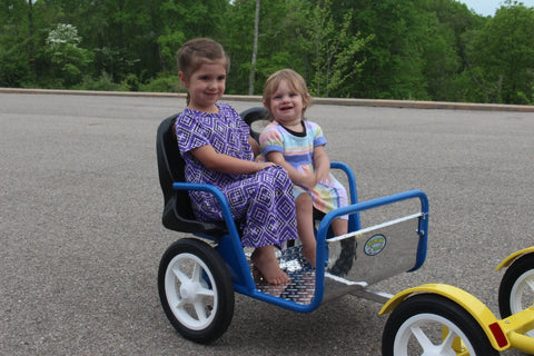 Amish-Made Chipmunk Kids Pull-Behind Trailer 32 Inch – Garden Tractor Ride On | Made in USA Amish Toy Box  Pull-Behind Trailer Toy