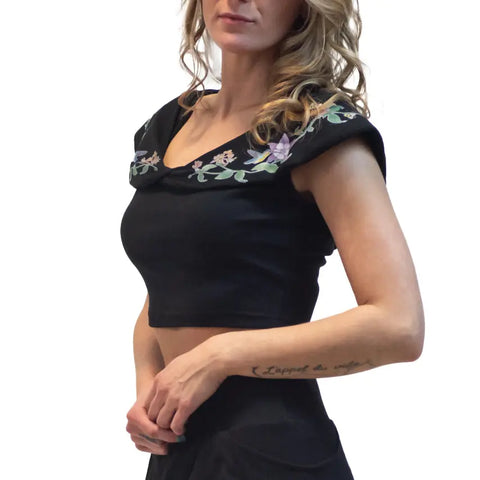 Ashland Floral Embroidered Crop Top – Organic Cotton Jersey | Made in USA Spiritex | Sustainable Apparel  Women's Tops