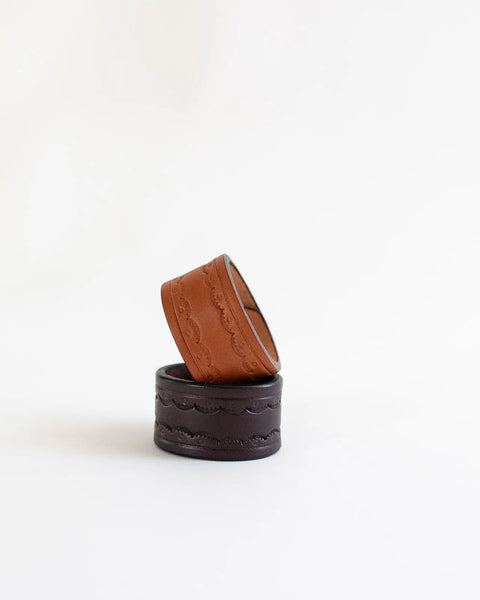 Full Grain Leather Napkin Ring – Amish Artisan Made | Made in USA Millstream Home  Kitchen + Dining