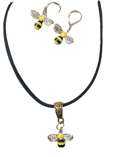 Gold-Plated Bumble Bee Necklace With Crystal Wings – 18 Inch Adjustable Chain | Made in USA Statement Jewelry Michelle Marie Boutique  Necklace