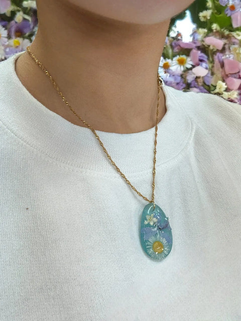 Green Sea Glass Pendant Necklace with Real Pressed Flowers – Natural Floral Jewelry | Made in USA Michelle Marie Boutique  Pendant Necklace