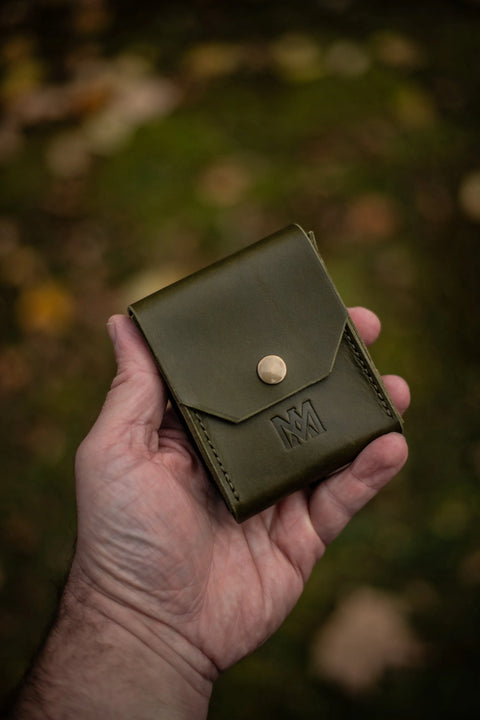 Handcrafted Leather Playing Card Travel Wallet – Durable Card Holder with Bonus Deck | Made in USA All American Maker 