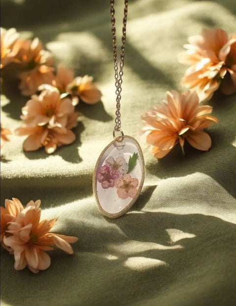 Handcrafted Oval Pressed Flower Pendant Necklace – Real Botanical Resin Jewelry | Made in USA – Michelle Marie Boutique Michelle Marie Boutique  Pendant Necklace