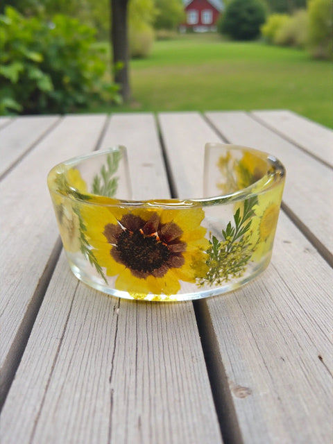Handcrafted Pressed Flower Resin Cuff Bracelet – Colorful Floral Design – Lightweight Resin Jewelry | Made in USA Michelle Marie Boutique  Bracelets