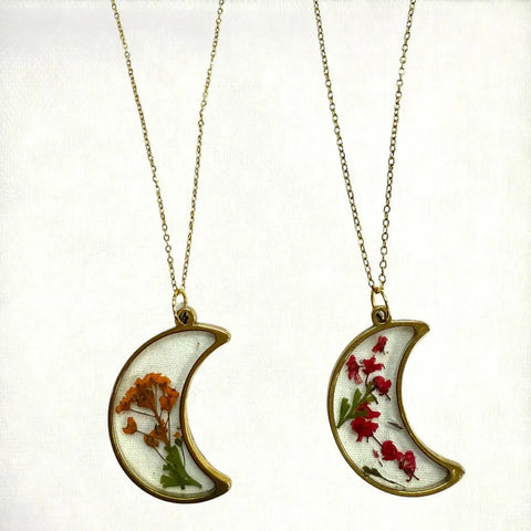 Handcrafted Real Flower Resin Necklace – 18 Inch Gold Plated Chain – Botanical Jewelry | Made in USA Michelle Marie Boutique  Pendant Necklace