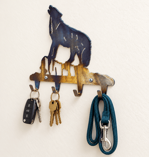 Rustic Wolf Howling Metal Key Rack – Handcrafted Wall Hook Organizer | Made in USA Knights Home Decor  item