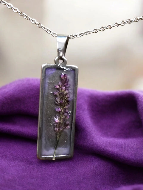 Lavender Pressed Flower Necklace | Delicate and Aromatic Michelle Marie Boutique  Necklaces