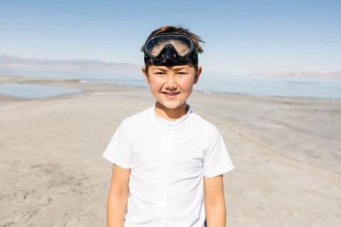 Midnight Youth Swim Mask 4-8 Years – Anti-Fog Clear Lenses – Black Strap Comfortable Design | Assembled in USA Splash Place  Youth Swim Mask