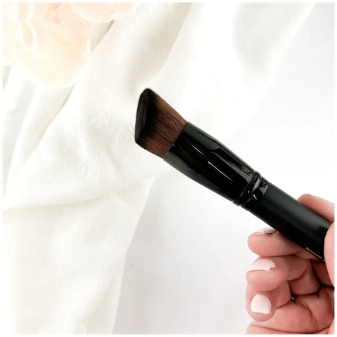 Premium Blurring Foundation Brush – Soft Synthetic Bristles for Liquid Makeup | Ethically Made in USA Taylor Made Organics  makeup tools