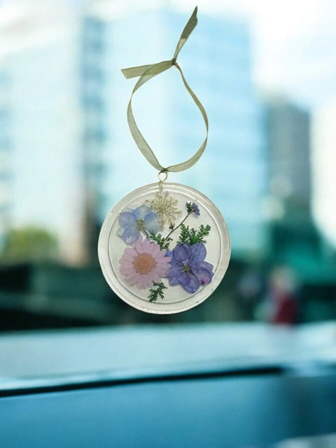Pressed Flower Resin Suncatcher – 3 Inch Round Botanical Window Ornament | Made in USA Michelle Marie Boutique  Suncatchers