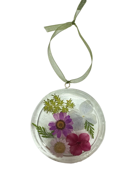 Pressed Flower Resin Suncatcher – 3 Inch Round Botanical Window Ornament | Made in USA Michelle Marie Boutique  Suncatchers