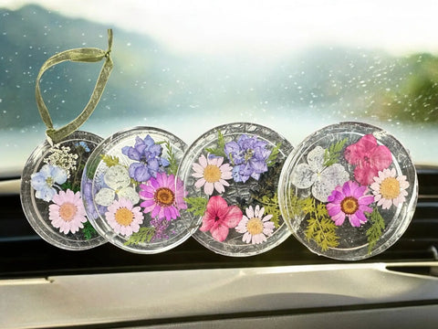 Pressed Flower Resin Suncatcher – 3 Inch Round Botanical Window Ornament | Made in USA Michelle Marie Boutique  Suncatchers
