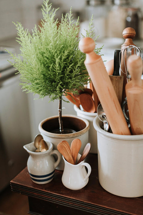 The Classic Crocks Millstream Home  Pottery