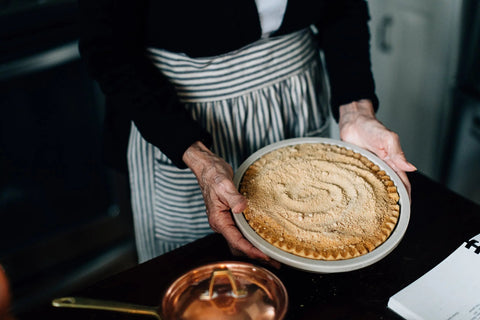 The Naomi Pie Plate Millstream Home  Pottery