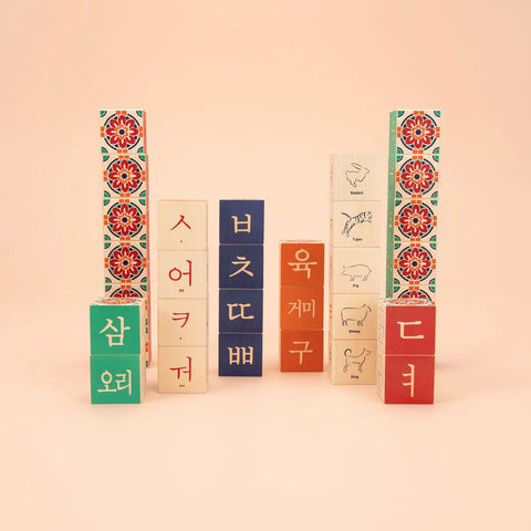 Uncle Goose Korean Language Wooden Blocks – 32pc Educational Toy Set With Animal Illustrations | Made in USA Uncle Goose  Languages