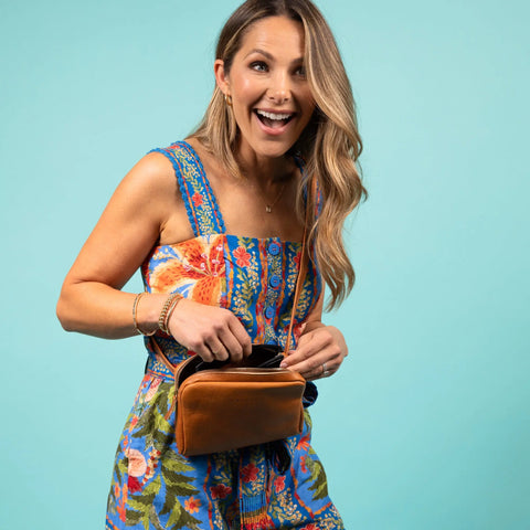 Vegetable Tanned Leather Fanny Pack 7.5 Inch – Casual Style | Made in USA CASUPO  Dopp Toiletry Bag