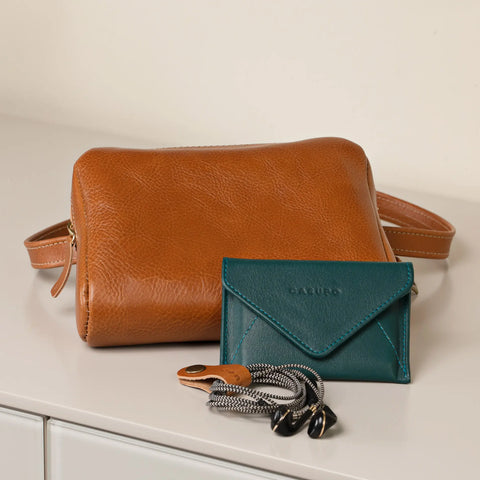 Vegetable Tanned Leather Fanny Pack 7.5 Inch – Casual Style | Made in USA CASUPO  Dopp Toiletry Bag