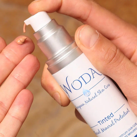 Woda Tinted Facial Mineral Sunscreen SPF 40 – Broad Spectrum Protection – Non-Greasy Matte Finish | Made in USA WODA Skin Care 